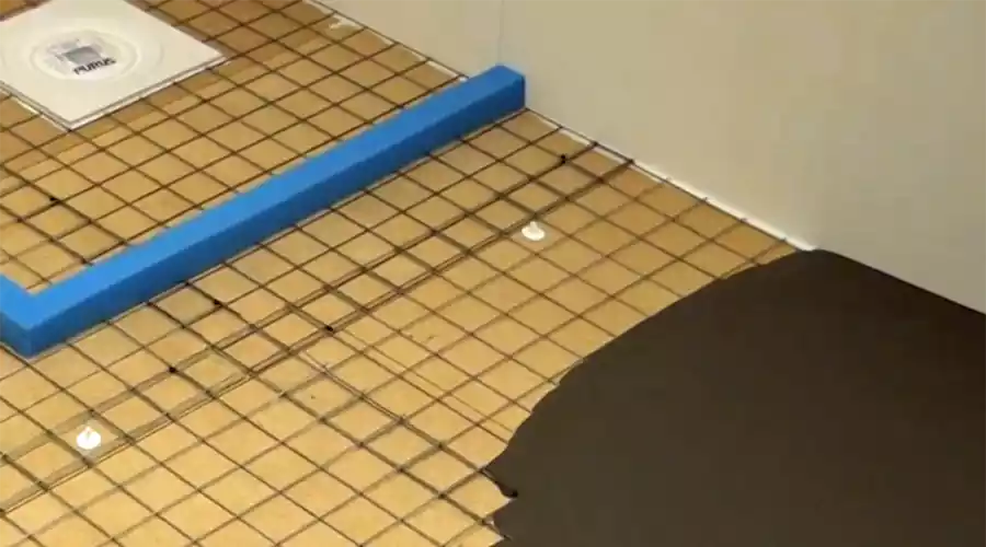 Plan flytspackning på spånskiva