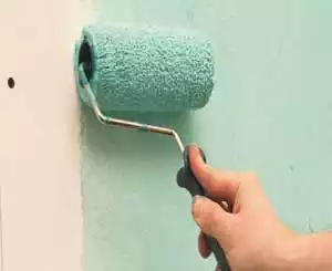 1:a strykning på vägg med K1